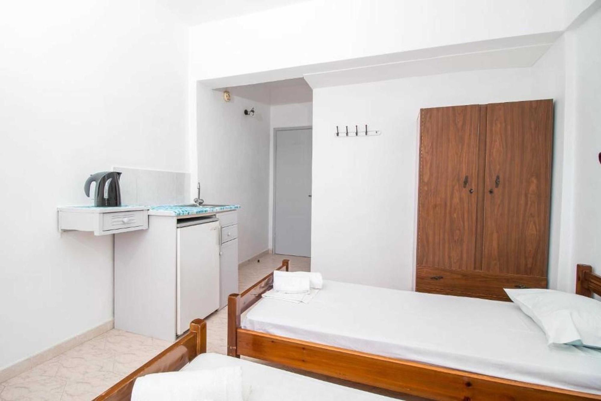 Nikos Bnb Faliraki Bagian luar foto